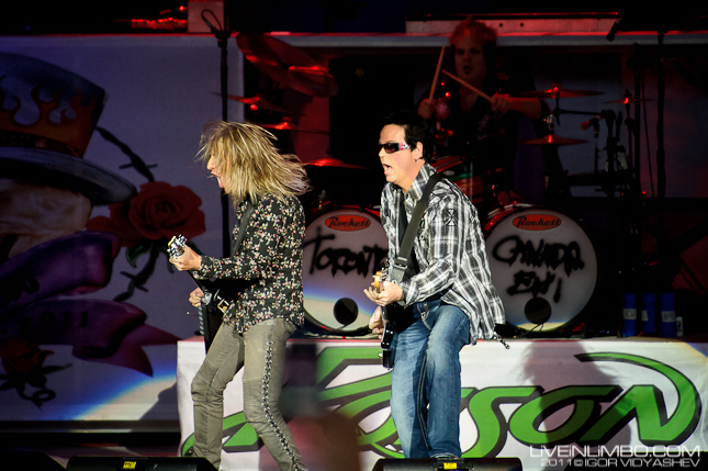 poison toronto concert photos